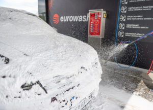 Ako správne umývať auto v bezdotykovej autoumyvárni, aby zostalo čisté dlhšie?