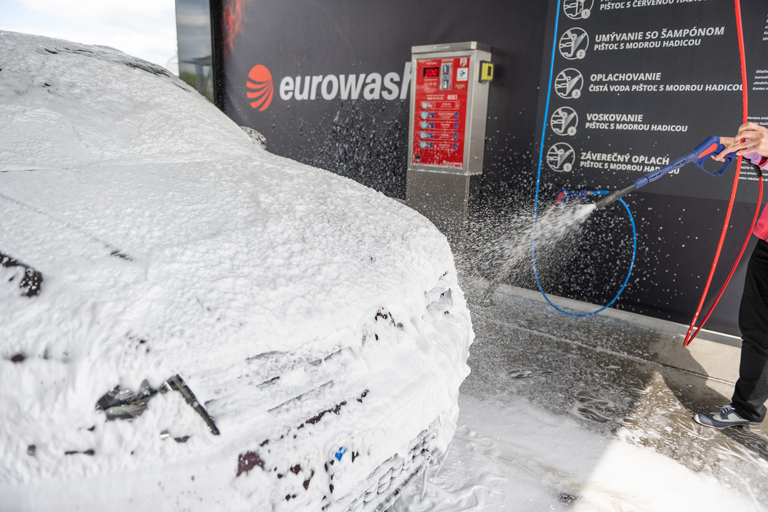 Bezdotyková, bezkontaktná autoumyváreň NAPEŇ AUTO Košice