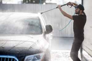 Na víkend s dokonale čistým autom v autoumyvárni NAPEŇ AUTO Košice